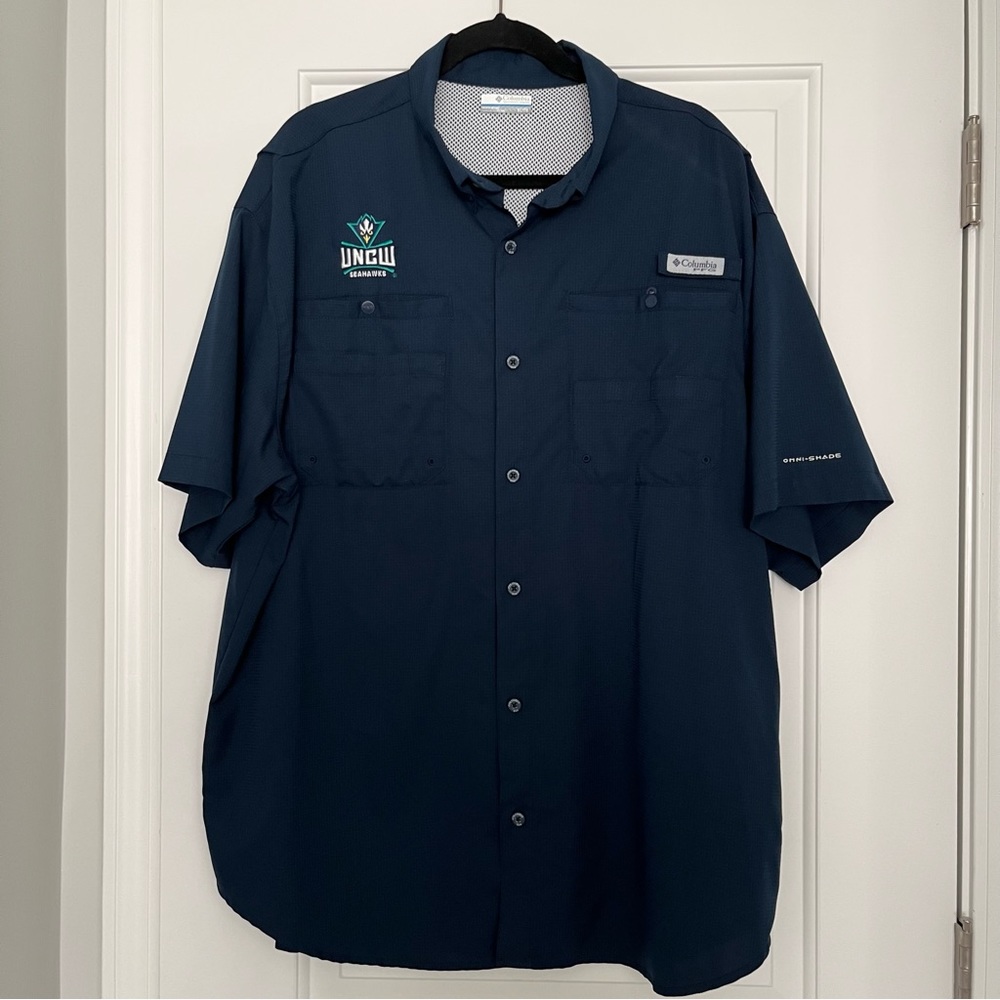 Men’s UNCW Columbia shirt